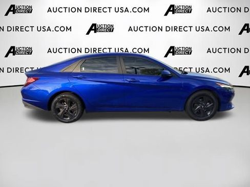 Used 2022 Hyundai Elantra SEL w/ Convenience Package FWD image 22