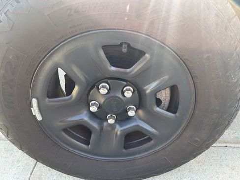 Certified 2025 Jeep Wrangler Sport AWD/4WD image 9