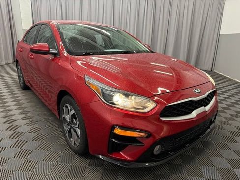 Used 2019 Kia Forte LXS FWD image 3