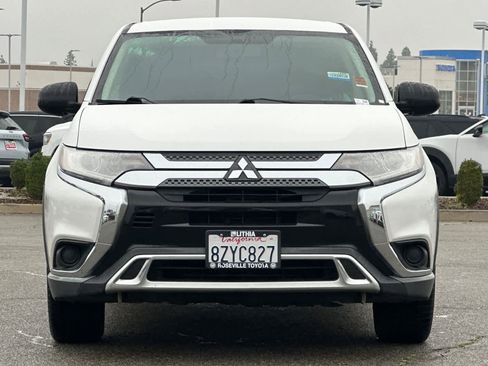 Used 2019 Mitsubishi Outlander ES image 10