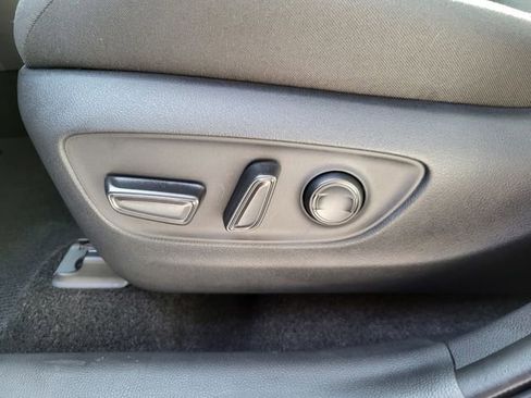 Used 2025 Toyota RAV4 XLE w/ Convenience Package image 13