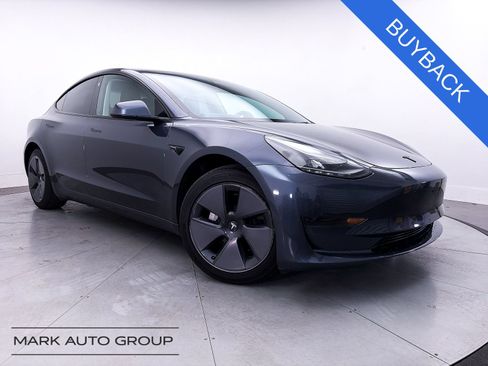 Used 2023 Tesla Model 3 Standard Range RWD image 1
