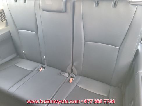 Certified 2024 Toyota Grand Highlander FWD image 12