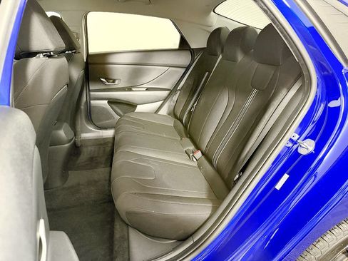 Used 2023 Hyundai Elantra SEL FWD image 34