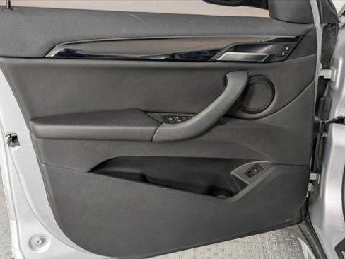 Used 2020 BMW X1 xDrive28i image 12