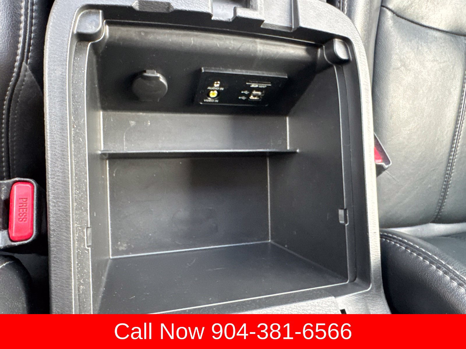 Used 2020 Nissan Pathfinder SL FWD image 33