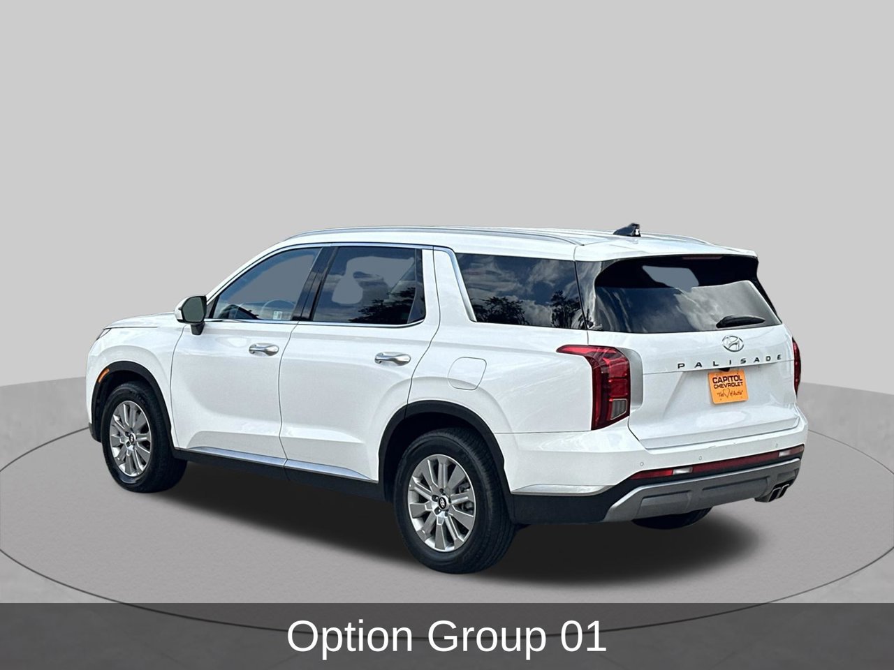 Used 2025 Hyundai Palisade SEL FWD image 3