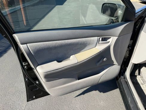 Used 2006 Toyota Corolla CE image 9