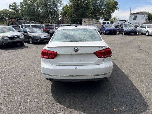 Used 2013 Volkswagen Passat TDI SEL Premium FWD image 6