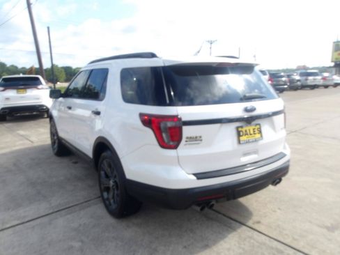 Used 2018 Ford Explorer Sport w/ Equipment Group 401A AWD/4WD image 14