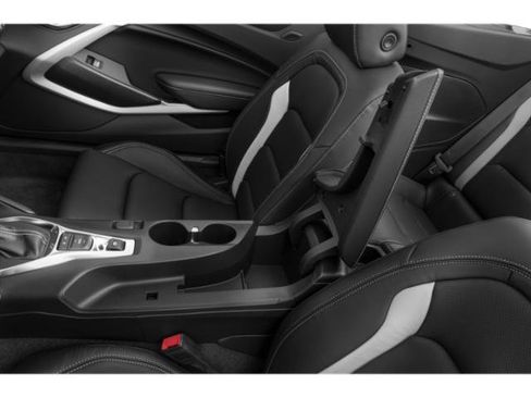 Used 2019 Chevrolet Camaro LT RWD image 17