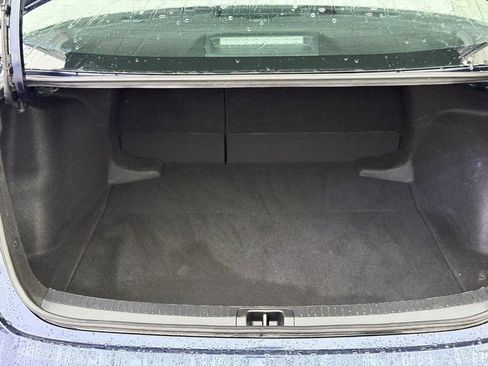 Used 2022 Toyota Corolla LE image 9