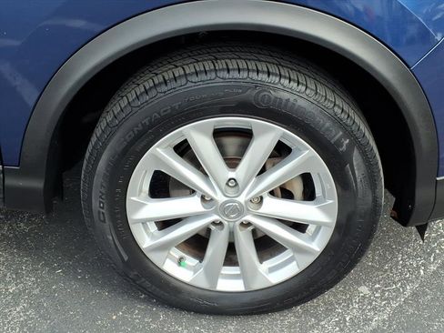 Used 2018 Nissan Rogue Sport SV image 5