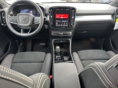 New 2026 Volvo XC40 B5 Ultra w/ Climate Package image 11