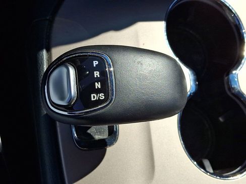 Used 2015 Jeep Grand Cherokee Overland image 16