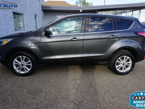 Used 2017 Ford Escape SE AWD/4WD image 13