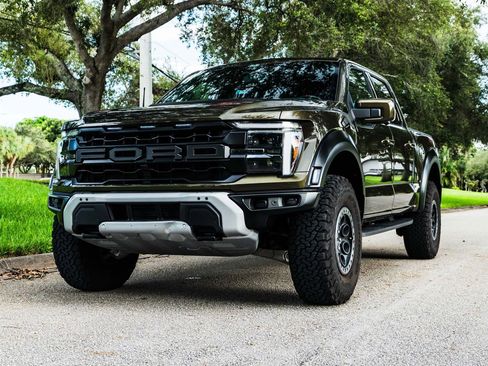 Used 2025 Ford F150 Raptor AWD/4WD image 4