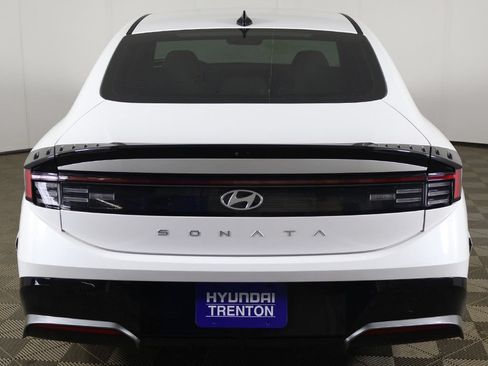 Used 2024 Hyundai Sonata SEL FWD image 11