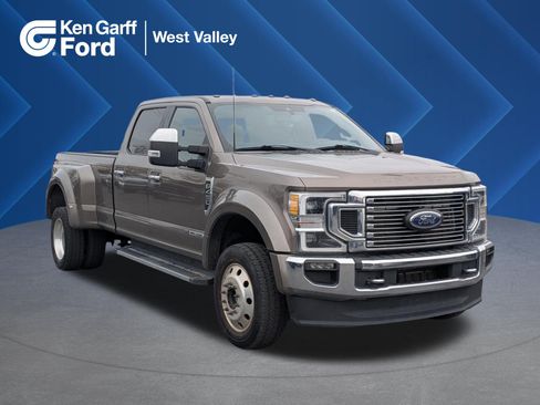 Used 2022 Ford F450 Lariat w/ Chrome Package image 1
