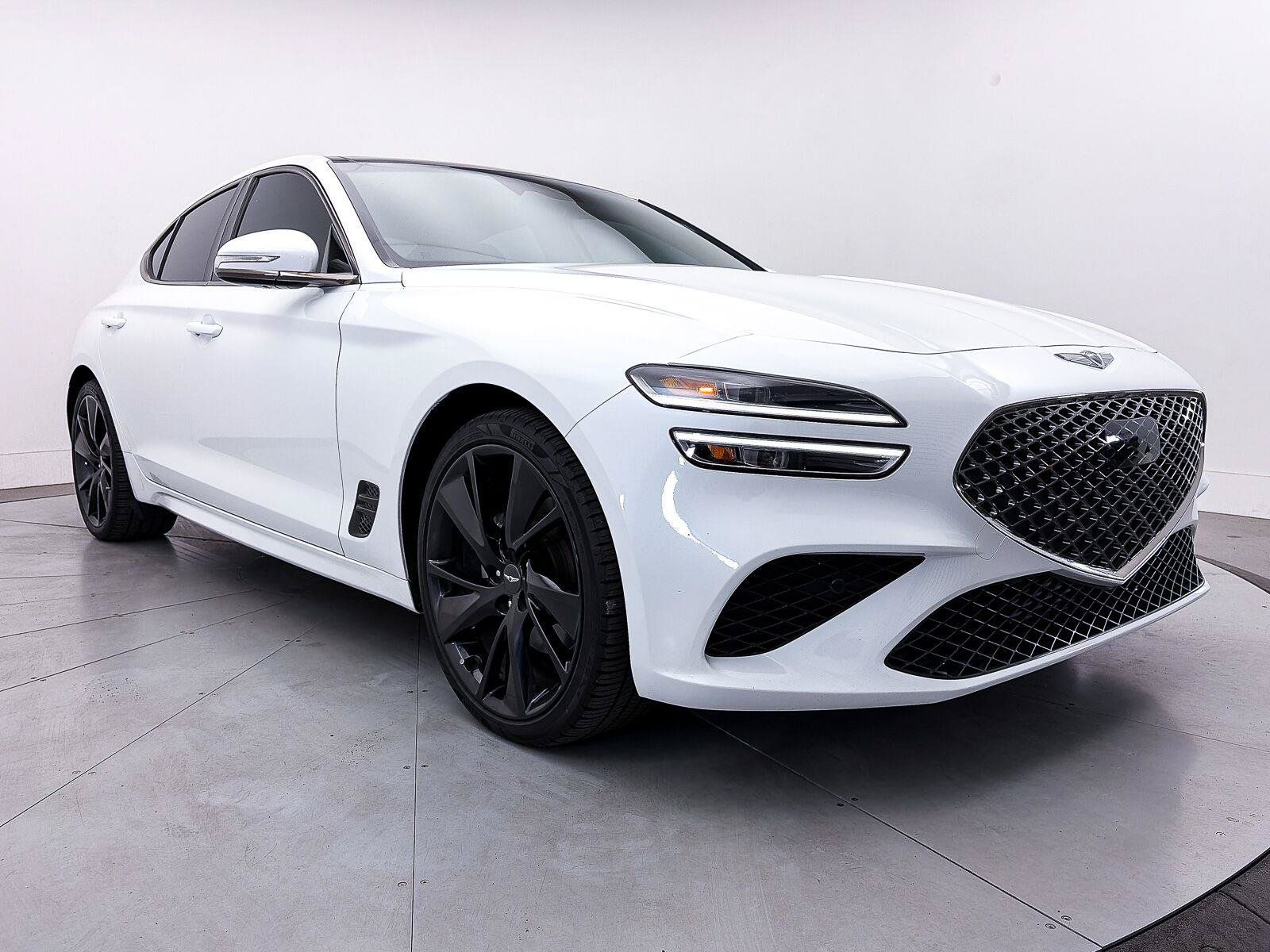 Used 2023 Genesis G70 2.0T w/ Sport Prestige Package RWD image 10