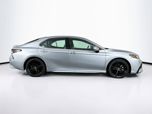 Used 2024 Toyota Camry XSE FWD image 10