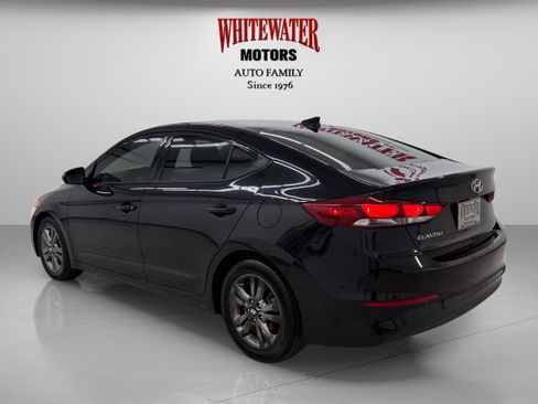 Used 2018 Hyundai Elantra SEL FWD image 2
