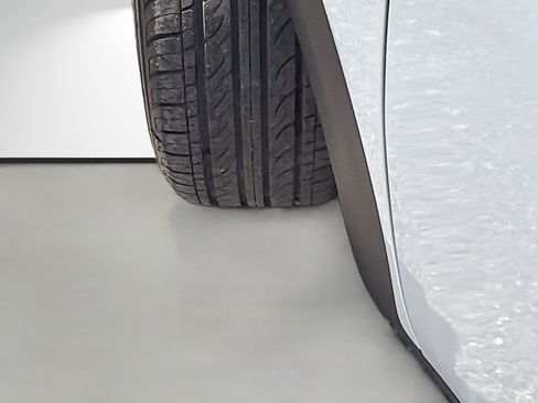 Used 2022 Kia Niro LX image 36