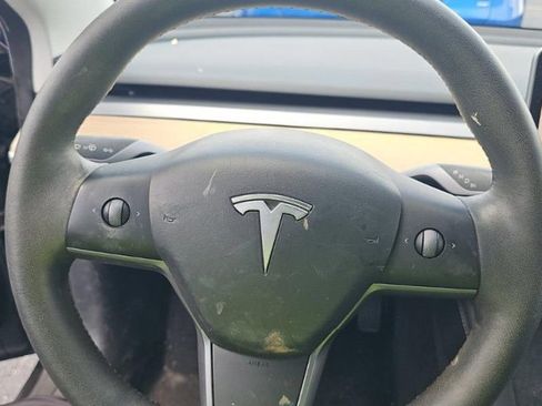 Used 2023 Tesla Model 3 Standard Range RWD image 3