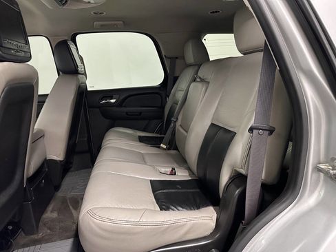 Used 2011 GMC Yukon SLE image 10