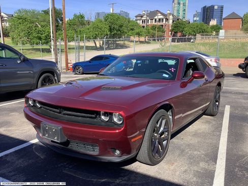 Used 2023 Dodge Challenger SXT w/ Blacktop Package image 4