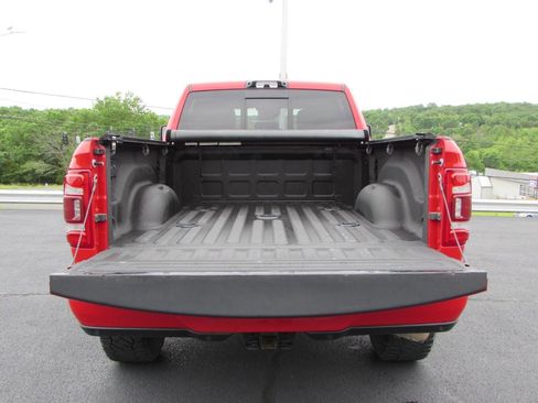 Used 2024 RAM 2500 Big Horn w/ Tech Package AWD/4WD image 11