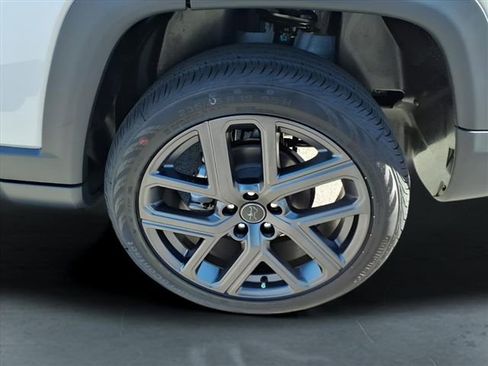 New 2026 Jeep Compass Limited image 9