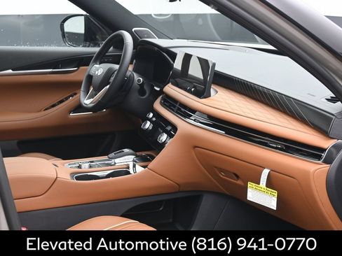 Certified 2026 INFINITI QX60 Autograph w/ Dark Cargo Package AWD/4WD image 6