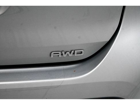 Used 2020 Toyota Highlander L AWD/4WD image 56