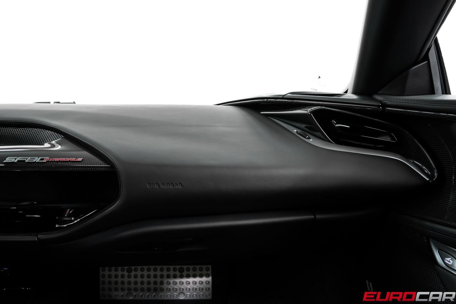Used 2022 Ferrari SF90 Stradale AWD/4WD image 38