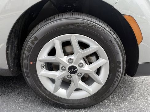 Certified 2023 Kia Soul LX w/ Option Group 015 FWD image 35