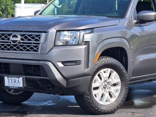 Used 2023 Nissan Frontier SV AWD/4WD image 2