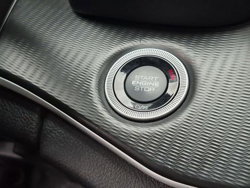 Used 2023 Jeep Grand Cherokee L Laredo AWD/4WD image 9