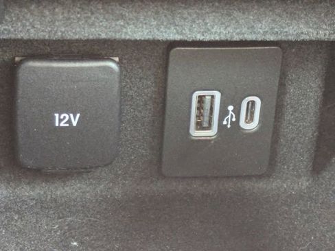 Certified 2022 Lincoln Corsair FWD w/ Equipment Group 101A image 22