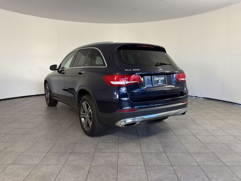 Used 2016 Mercedes-Benz GLC 300 4MATIC image 3