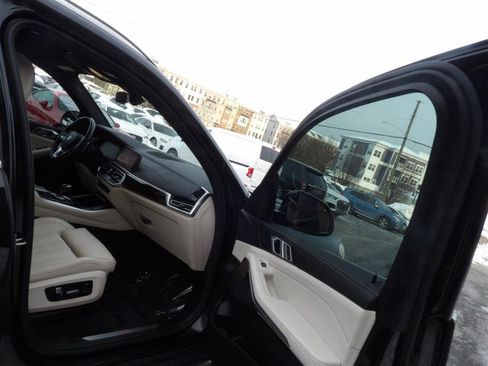 Used 2020 BMW X5 xDrive40i w/ Premium Package image 14