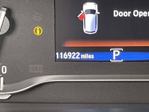 Used 2018 Honda Pilot Touring image 20