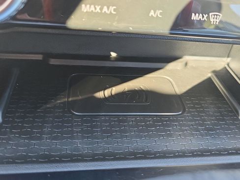 Used 2022 Jaguar F-PACE S image 23