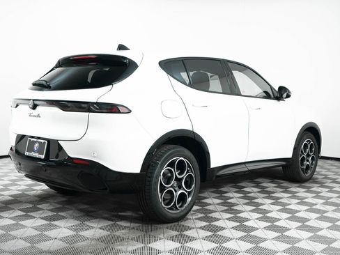 New 2025 Alfa Romeo Tonale AWD/4WD image 7