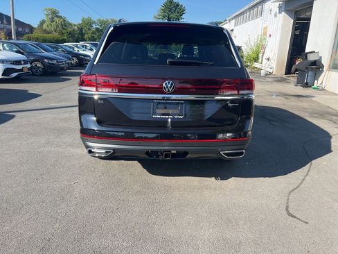 New 2026 Volkswagen Atlas SE image 6