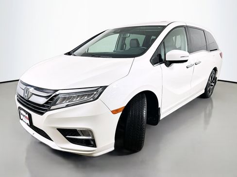Used 2019 Honda Odyssey Elite image 3