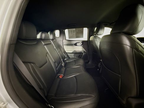 Used 2025 Jeep Compass Limited AWD/4WD image 33