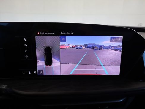 Used 2025 Audi Q5 Premium Plus w/ Premium Plus image 16