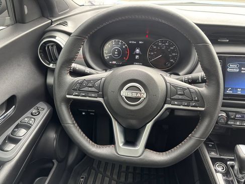 Used 2024 Nissan Kicks SR w/ SR Premium Package FWD image 14
