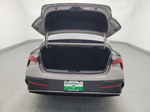Used 2024 Hyundai Elantra SEL FWD image 29